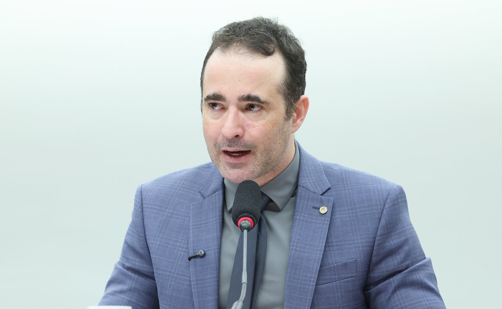 Auxílio Mãe Atípica: Bruno Ganem relatou a proposta na comissão — Foto Kayo Magalhães Câmara dos Deputados