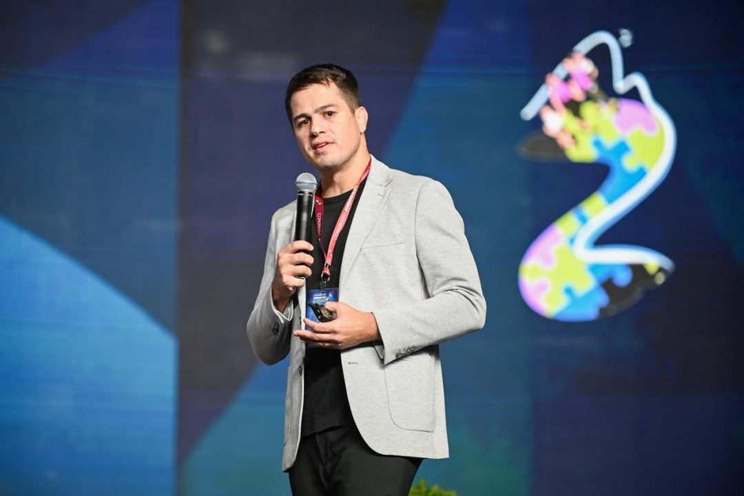 ef7a3d97-88f8-4d80-b7e7-da9eaf76372d